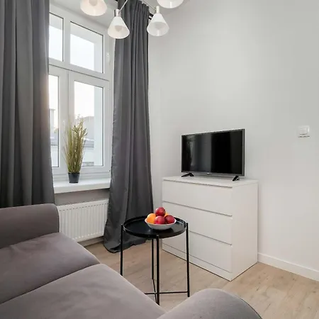 Cozy Legionow Near Centre By Renters *